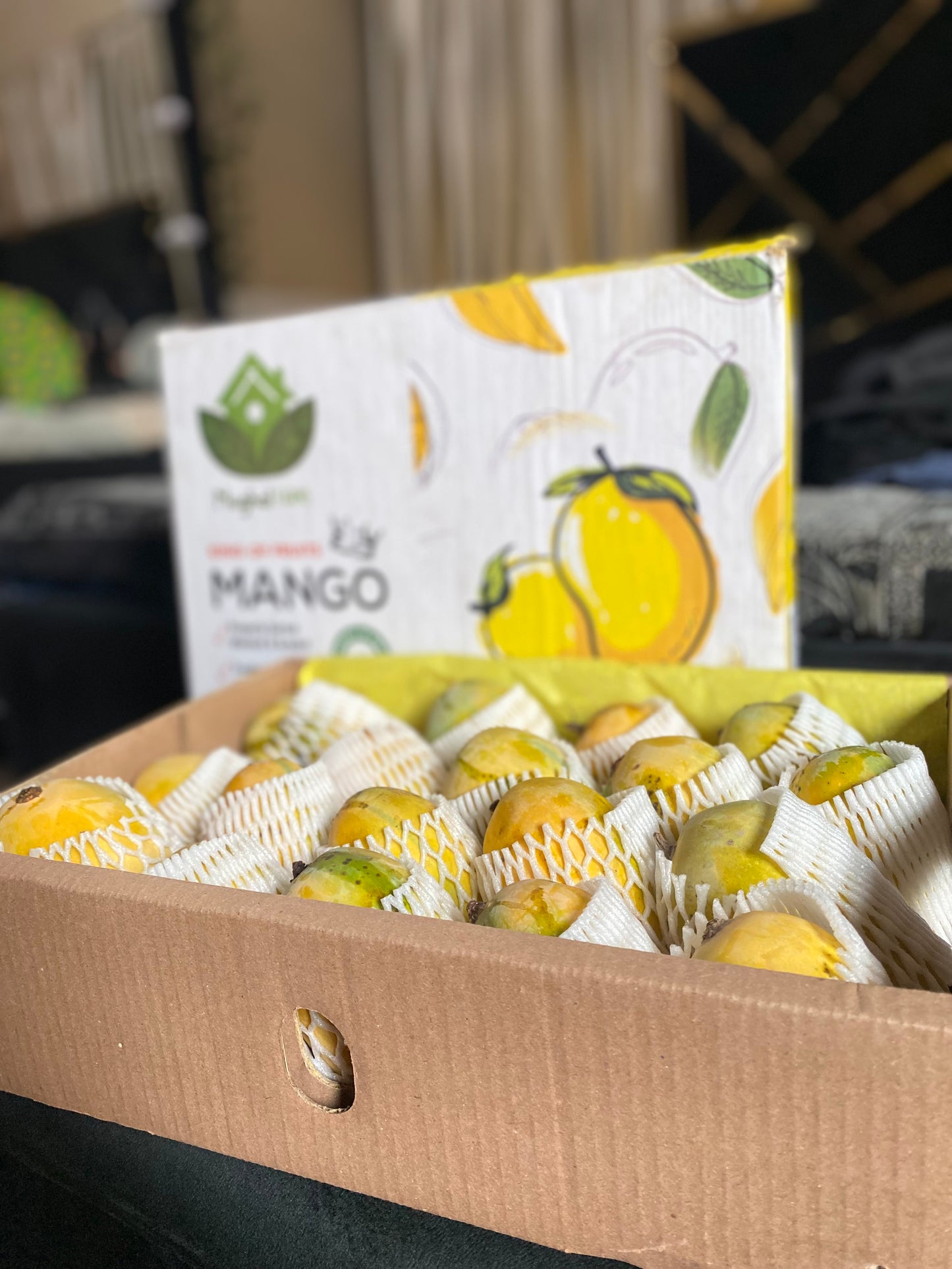 Export Quality White Chaunsa Mango Box